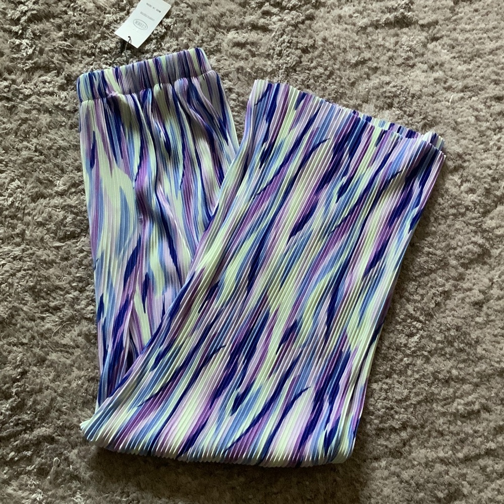 Cider Women's Wide Leg Pleated Pants in Purple and Blue